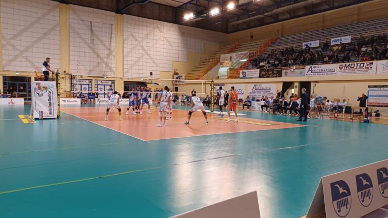 L'Avimecc Volley Modica vince in quattro set, al “PalaRizza” Lecce lotta ma è costretto alla resa