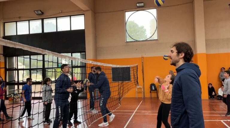 L'Avimecc Volley Modica torna a scuola, oggi il secondo appuntamento all'Istituto Comprensivo “Poidomani” per parlare di fair play nello Sport e non solo
